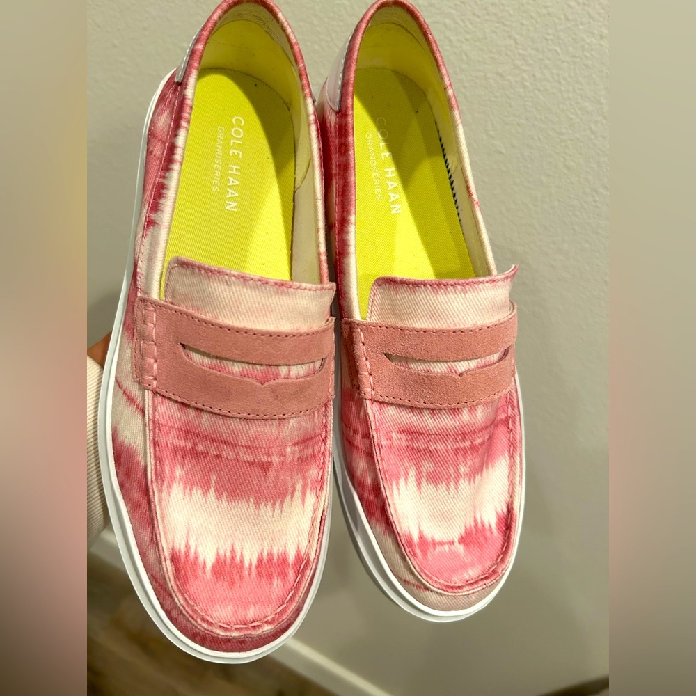 Cole Haan Women's Grandpro Rally Tie-dye Canvas Loafer Pink Size 9 Grand series